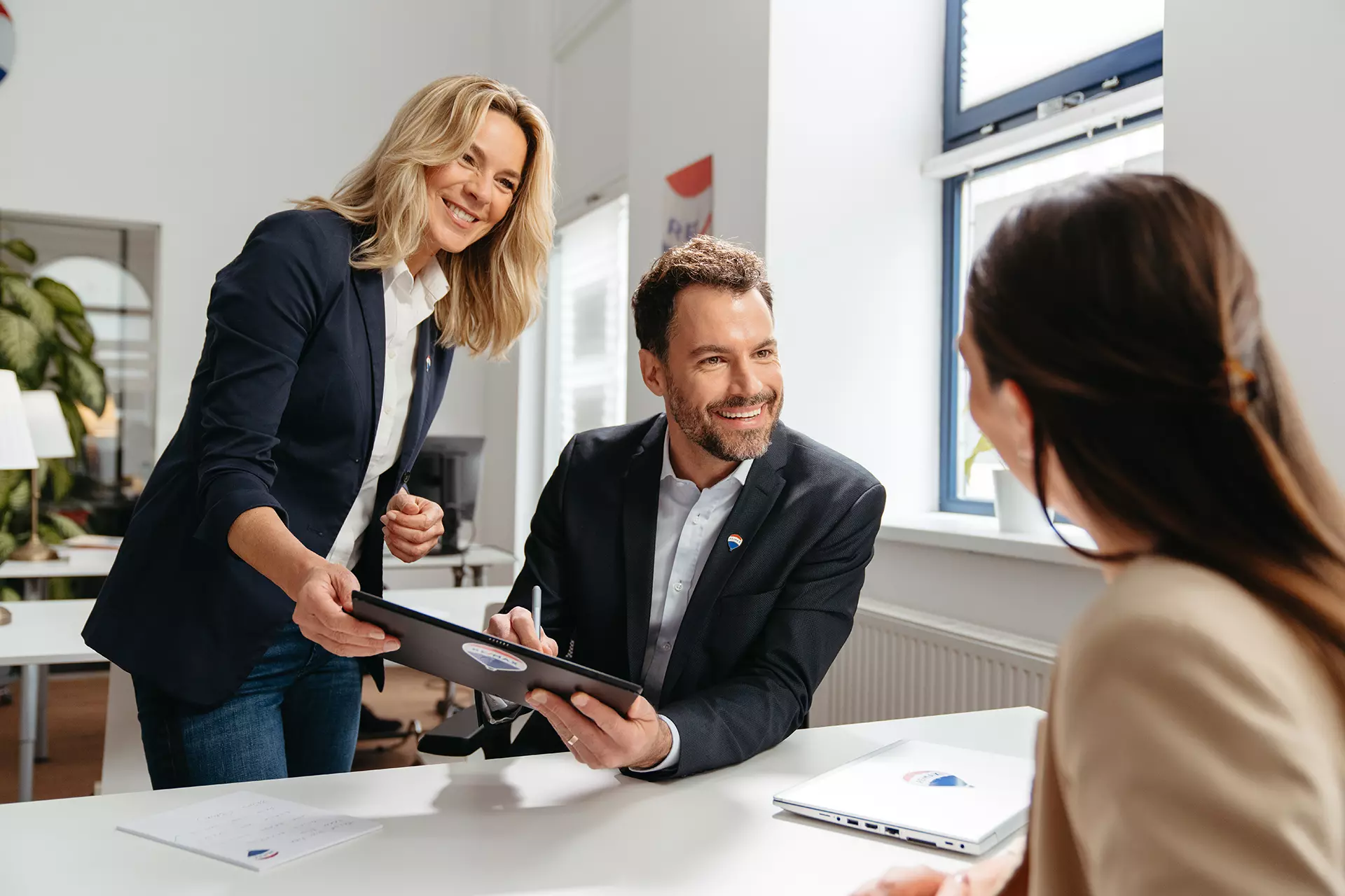 Il team di REMAX Abacus - Roma Via Boezio al lavoro